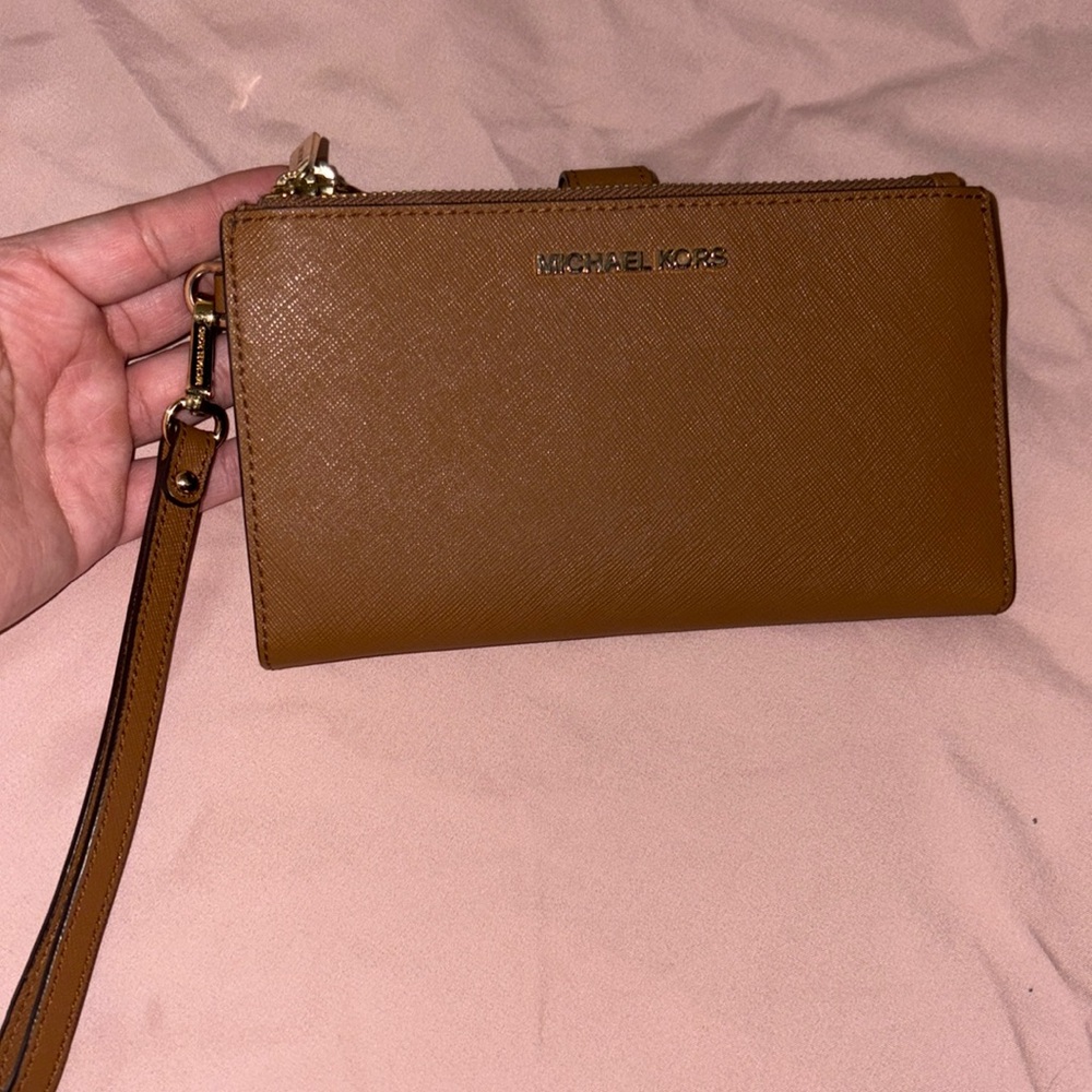 Michael Kors Wristlet
